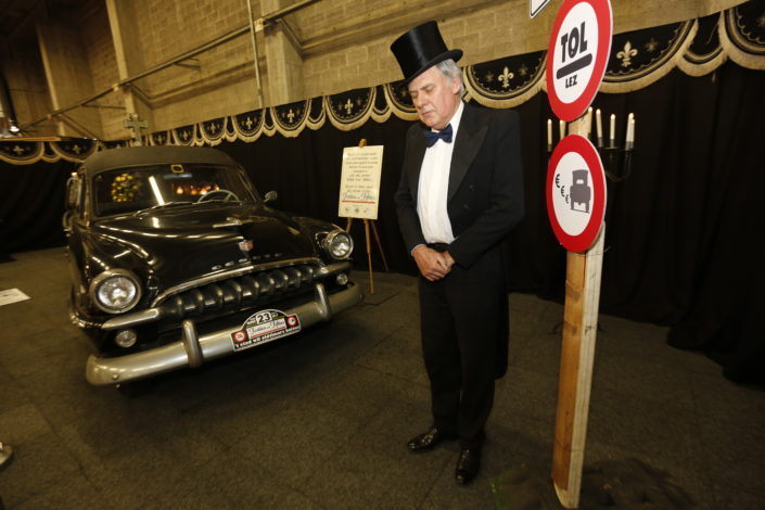 40’s & 50’s American Car Enthusiasts