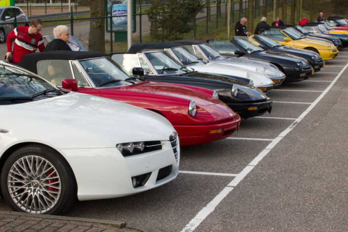 Alfa Romeo Spider Register